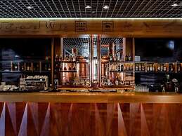 City Park Hotel & Residence