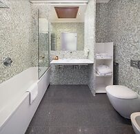 City Park Hotel & Residence