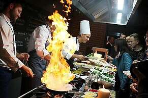 City Park Hotel & Residence