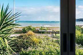 Waiheke Waterfront Lodge