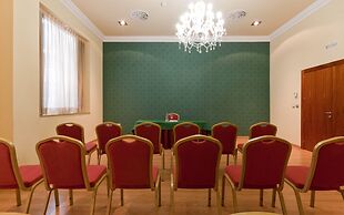 Senator Granada Hotel