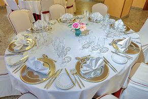 Senator Granada Hotel