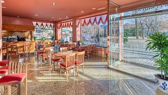 Senator Granada Hotel