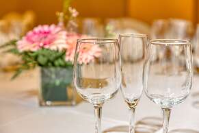 Senator Granada Hotel