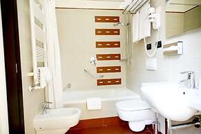 Merulana Inn Guest House