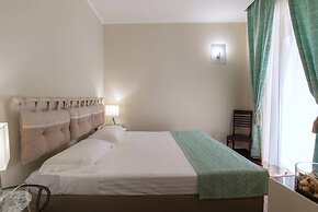 Merulana Inn Guest House