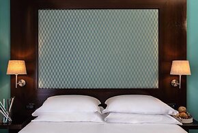 Merulana Inn Guest House