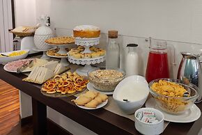 Merulana Inn Guest House