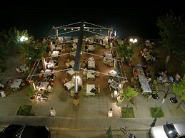 Hotel Kiani Akti