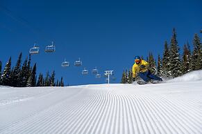 The Residences at Sun Peaks Grand