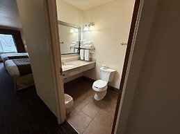 Richland Inn & Suites