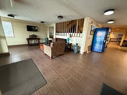 Richland Inn & Suites