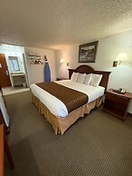 Richland Inn & Suites