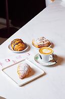 Revery Toronto Downtown, Curio Collection by Hilton