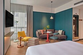 Caption by Hyatt Zhongshan Park Shanghai