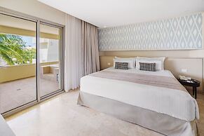 Privilege Aluxes Isla Mujeres Adults Only