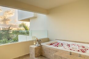 Privilege Aluxes Isla Mujeres Adults Only
