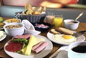 Ibis Salvador Rio Vermelho