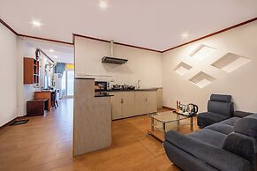 A25 Hotel - 46 Chau Long