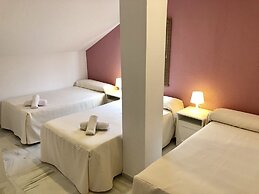 Apartamentos Turísticos Las Rosas de Capistrano