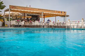 Apartamentos Turísticos Las Rosas de Capistrano