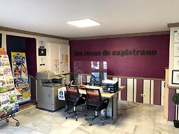 Apartamentos Turísticos Las Rosas de Capistrano