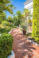 Apartamentos Turísticos Las Rosas de Capistrano