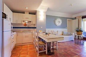 Lantana Resort Hotel & Apartments