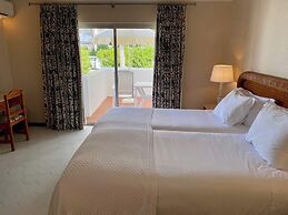 Vale Do Garrão Villas