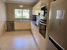 Vale Do Garrão Villas