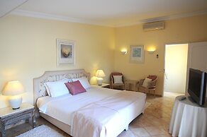 Vale Do Garrão Villas