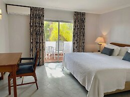 Vale Do Garrão Villas