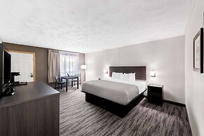 Quality Inn & Suites Munising