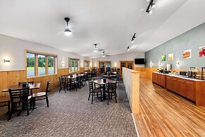 Quality Inn & Suites Munising