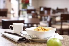 Comfort Inn Surrey Hotel