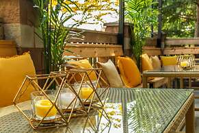 Comfort Inn Surrey Hotel