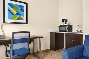 Holiday Inn Express & Suites San Antonio NW - Medical Area, an IHG Hot