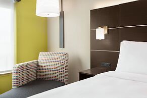 Holiday Inn Express & Suites San Antonio NW - Medical Area by IHG