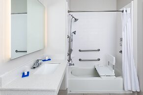 Holiday Inn Express Hotel & Suites Lafayette South by IHG