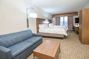 Holiday Inn Express & Suites Ocean Springs by IHG