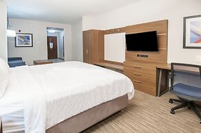 Holiday Inn Express & Suites Ocean Springs by IHG