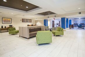 Holiday Inn Express & Suites Ocean Springs by IHG