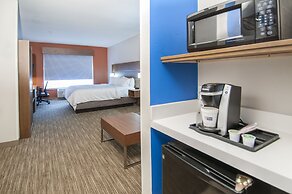 Holiday Inn Express & Suites Ocean Springs by IHG