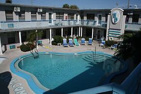 Royal North Beach All Suites