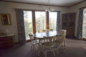 Stowe Cabins in the Woods