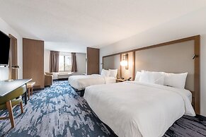 Fairfield Inn & Suites by Marriott Greensboro Coliseum Area
