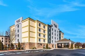 Fairfield Inn & Suites by Marriott Greensboro Coliseum Area