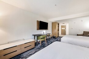 Fairfield Inn & Suites by Marriott Greensboro Coliseum Area