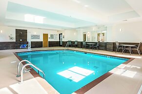 Fairfield Inn & Suites by Marriott Greensboro Coliseum Area