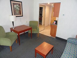 Holiday Inn Express Hotel & Suites Toluca Zona Aeropuerto by IHG
